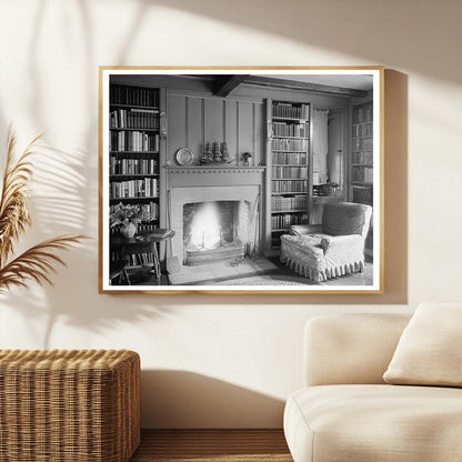 Richmond, VA Interior Scene - Vintage Photograph 1953