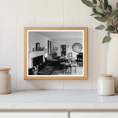 Richmond VA Interior Scene 20th Century Vintage Photo