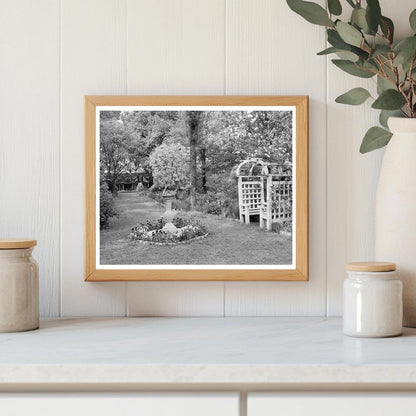 1900s Garden Scene in Richmond, Virginia