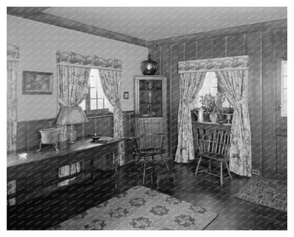 Vintage Interior Photo, Middleburg VA 1910s