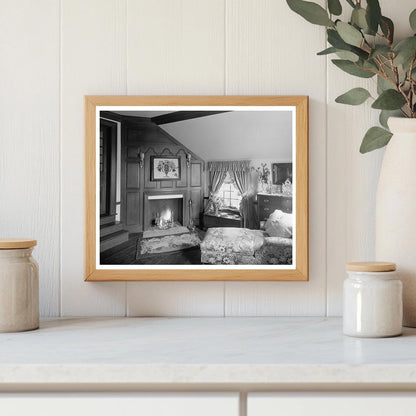 Middleburg, VA Early 20th Century Interior Photograph