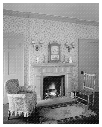Vintage Interior Photo of Middleburg, Virginia, 1900s