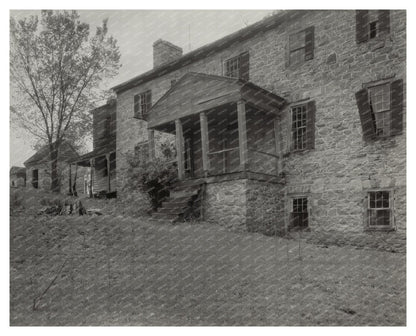 Berryville, VA Bridge View - Early 1900s Architecture