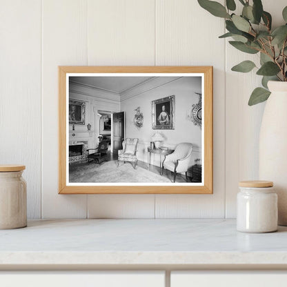 Vintage Interior Photo, Alexandria VA, 1953