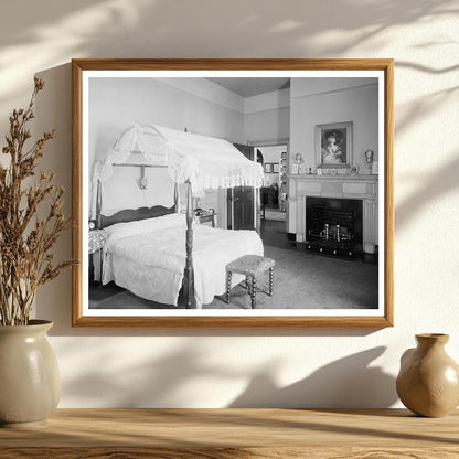 Early 20th-Century Bedroom in Alexandria, VA