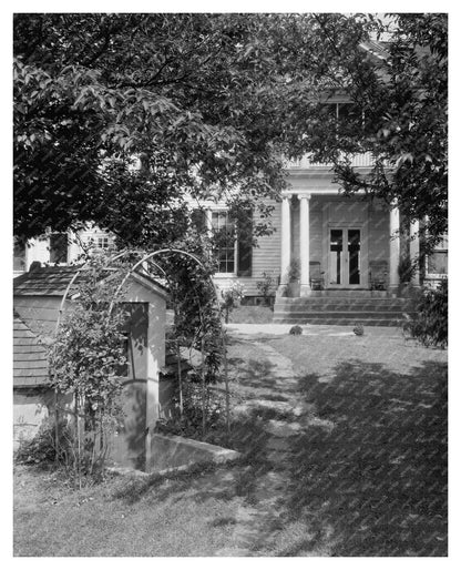 Historic Home in Falmouth, Virginia - Early 20th Century