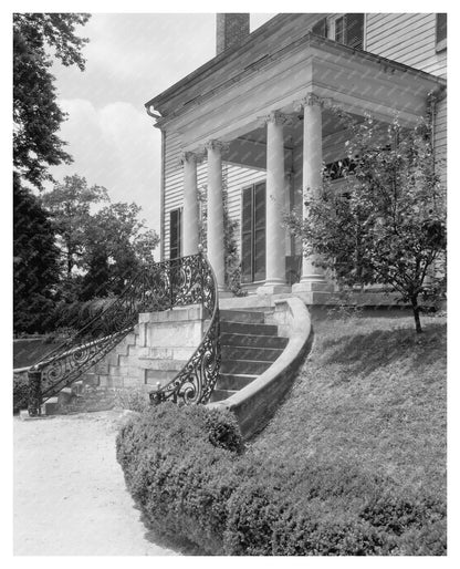 Historic Home in Falmouth, VA - 20th Century Architecture