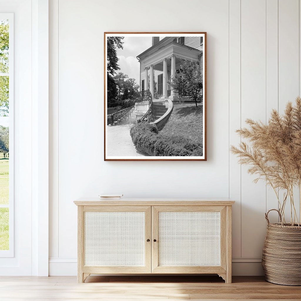 Historic Home in Falmouth, VA - 20th Century Architecture