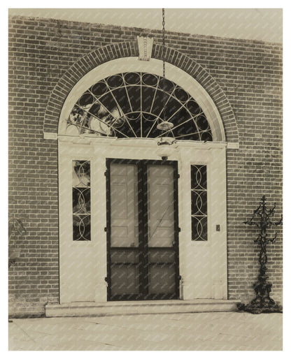 1816 Elegant Entranceway in Natchez, MS – Vintage Photo