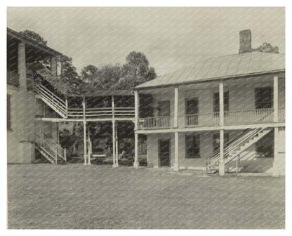 Antebellum Home in Natchez, MS - 1815 Architecture History