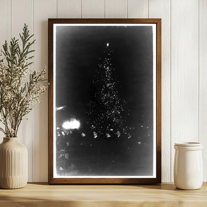 Festive 1914 NYC Christmas Tree in Madison Square Park