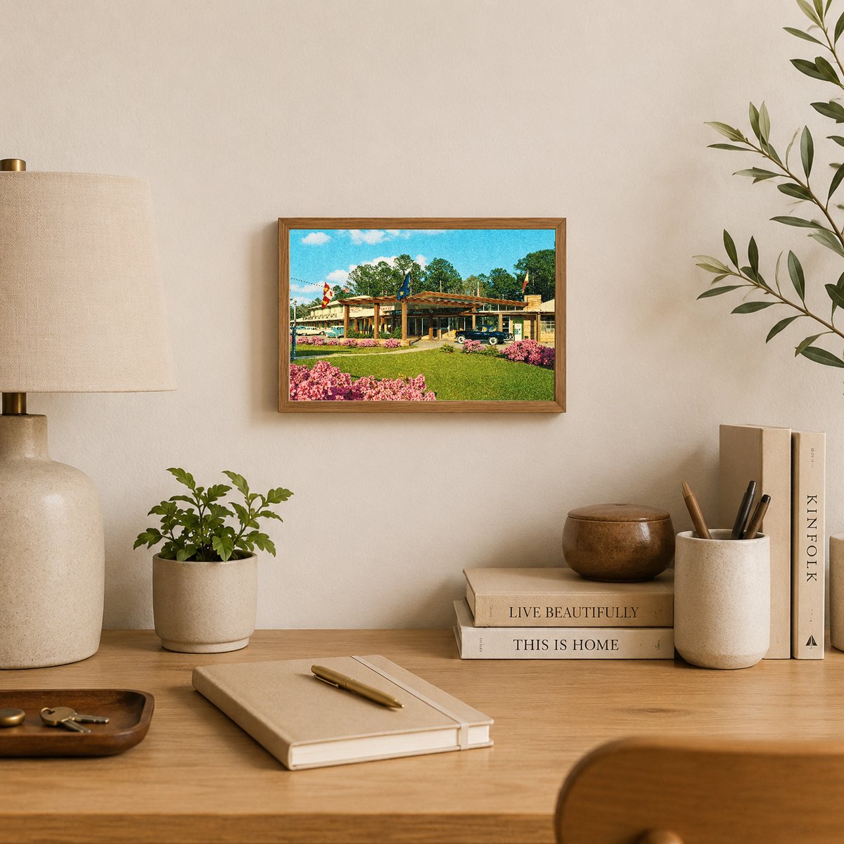 Mobile, AL: Spanish Fort Motel is located on a spacious, beautifully landscaped grounds, 8 miles E. of Mobile