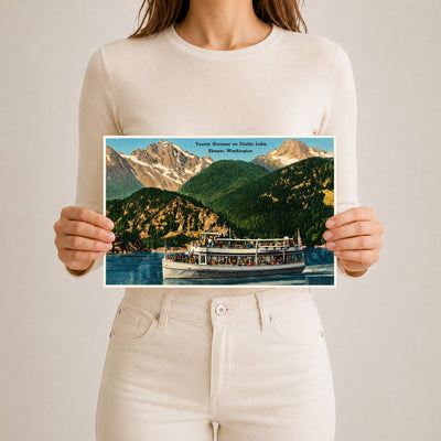 Diablo Lake, WA: Tourist steamer on Diablo Lake, Skaget