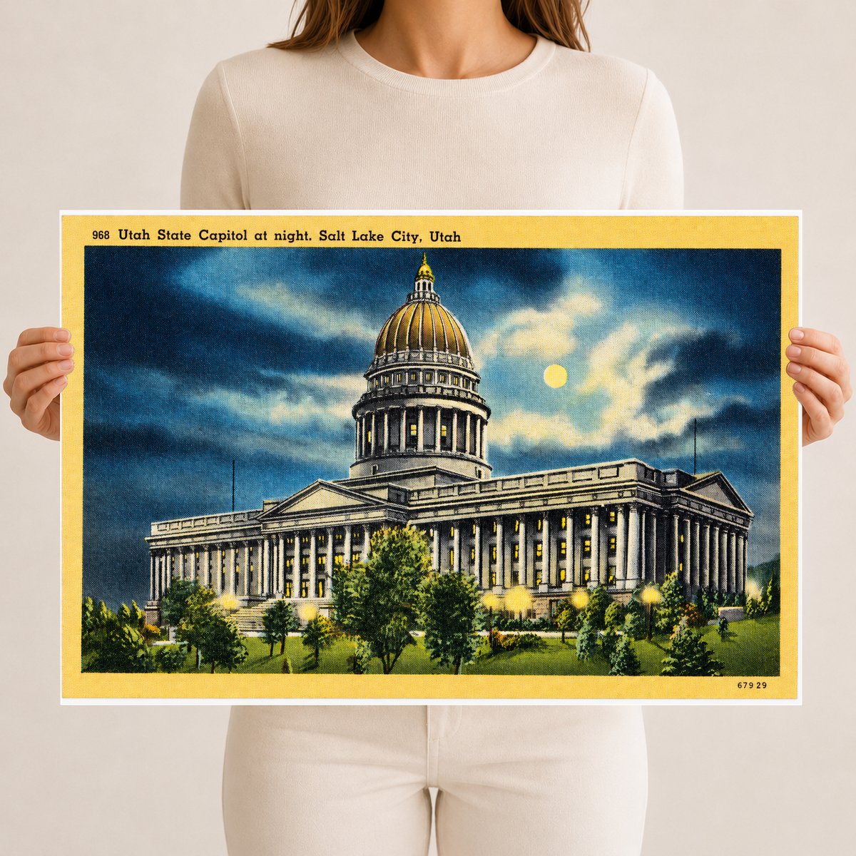Salt Lake City, UT: Utah State Capitol at night