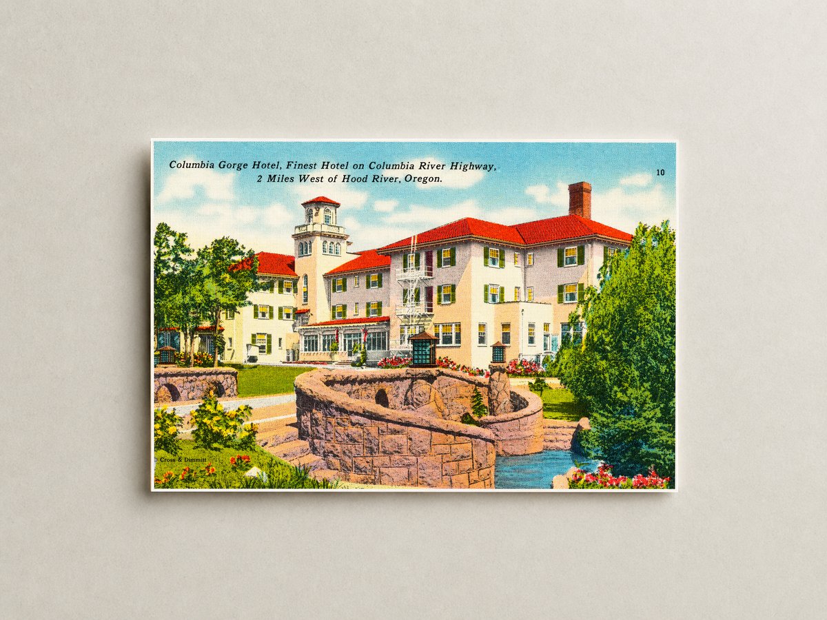 Hood River, OR: Columbia Gorge Hotel, finest hotel on Columbia River Highway, 2 miles west on Hood River