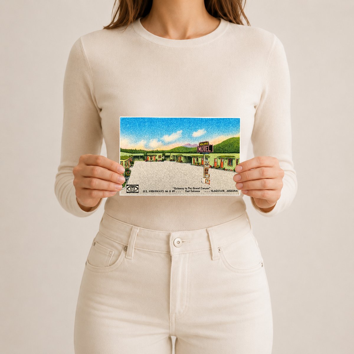 Flagstaff, AZ: Hi-Land Motel, "Gateways to the Grand Canyon," U.S. highways 66 & 89- east entrance- Flagstaff