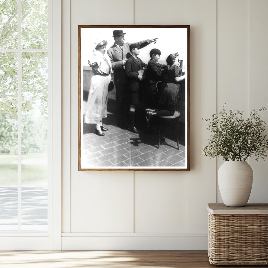 Exploring 1922 NYC: Conan Doyle Family Adventure