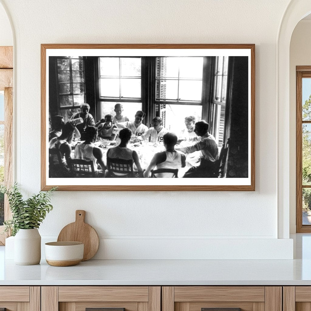 1908 Syracuse Freshmen Dining Together in Poughkeepsie