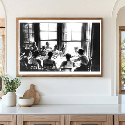 1908 Syracuse Freshmen Dining Together in Poughkeepsie