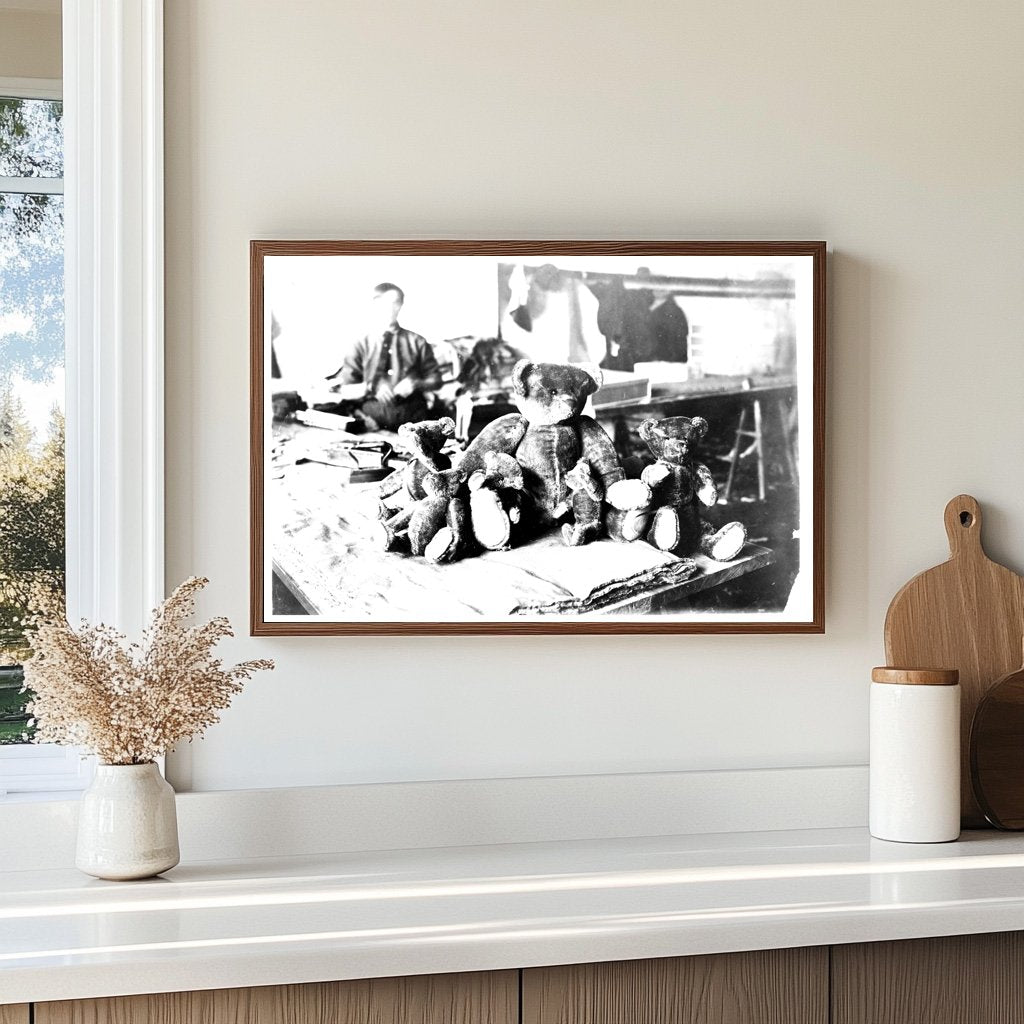 Vintage 1915 New York Toy Factory Teddy Bear Scene