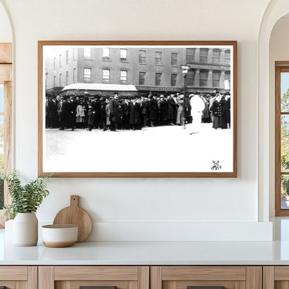 Aftermath of Triangle Shirtwaist Fire: Mourning Crowds