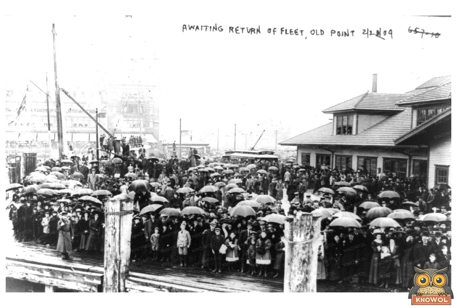 Anticipation at Norfolks Fleet Return, 1909