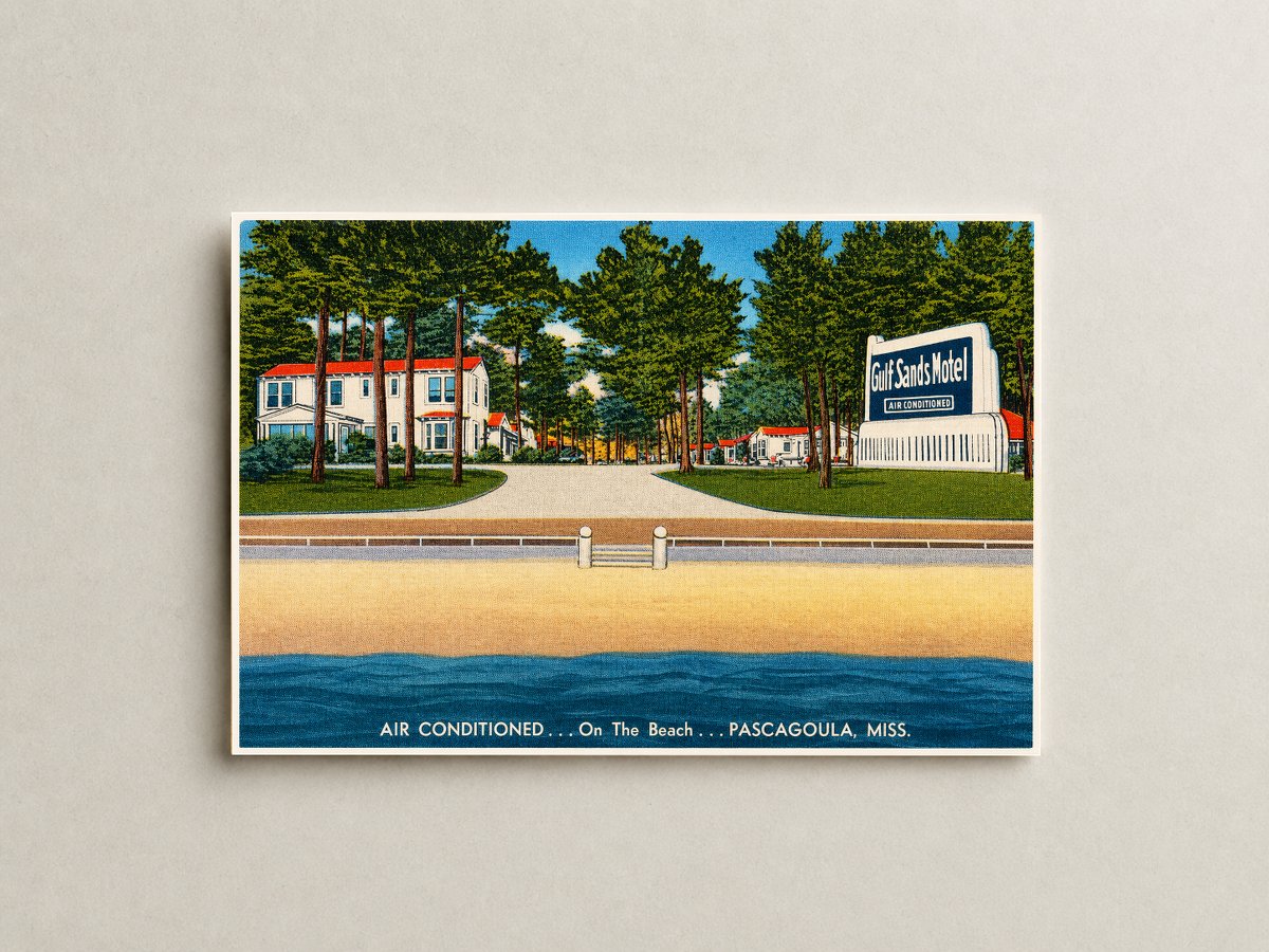 Pascagoula, MS: Gulf Sands Motel, air conditioned... On the beach
