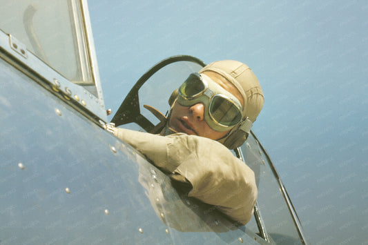 SC - Marine Lieutenant Trains as Glider Pilot, Vintage WWII Aviation 1942