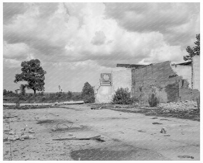 Abandoned Bank in Fullerton Louisiana 1937 - Available at KNOWOL