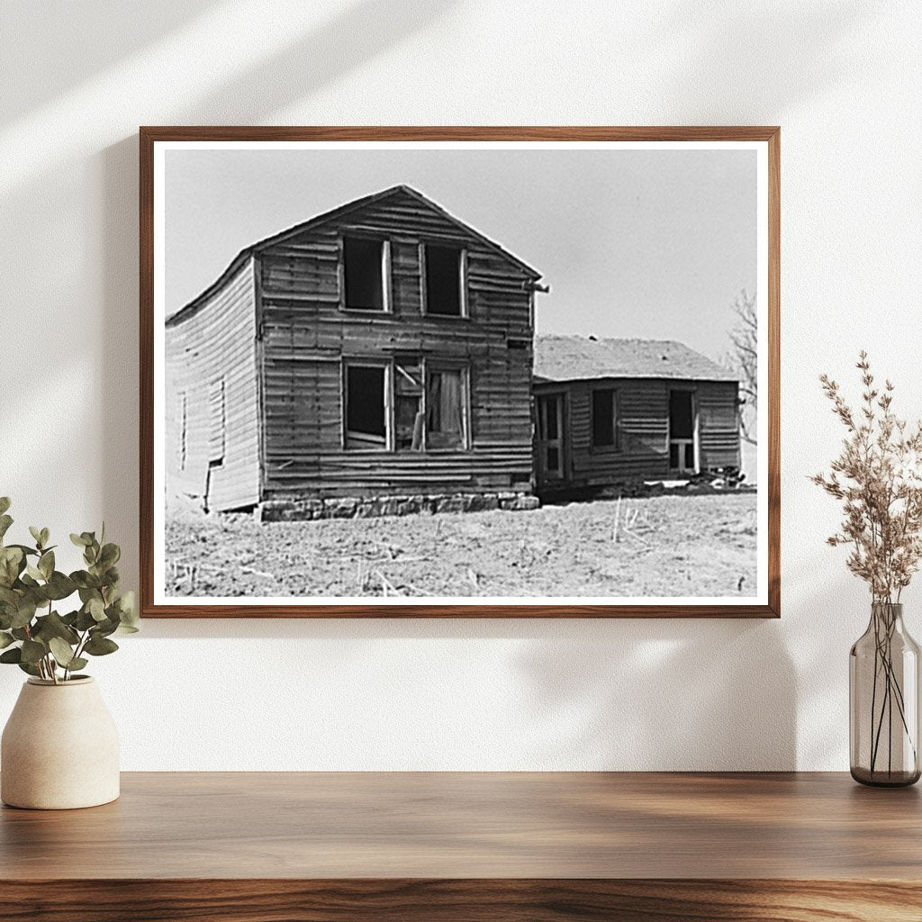 Abandoned Farmhouse in LaSalle County Illinois 1937 - Available at KNOWOL