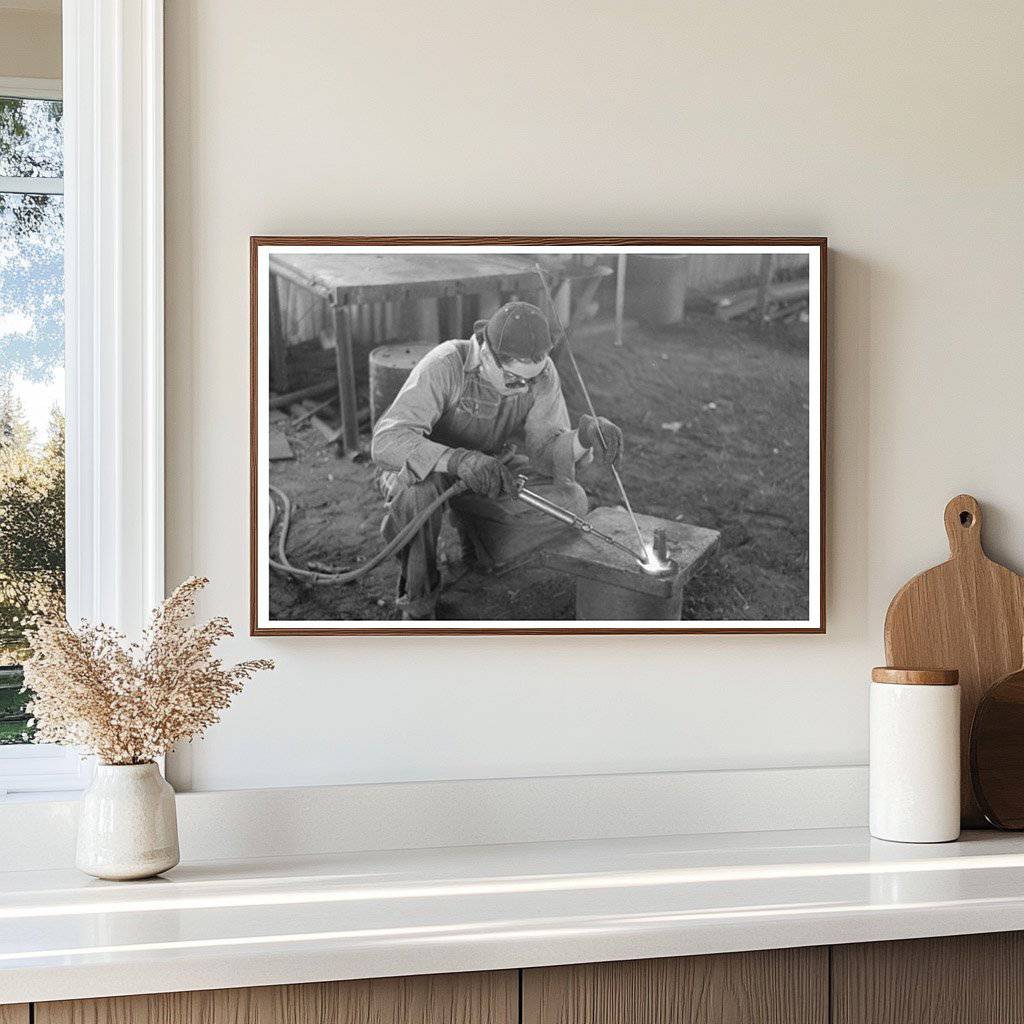 Acetylene Welding in Oil Field Operations August 1939 - Available at KNOWOL