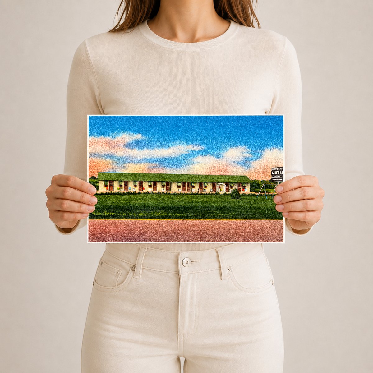 Keokuk, IA: El Rancho Motel, located 1 1/2 miles north of Keokuk, Iowa, on Highway 61-218
