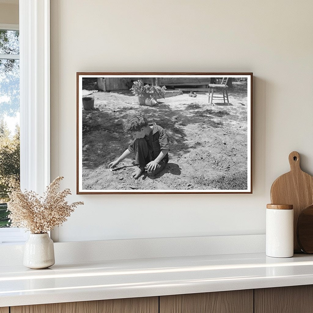 Alonzo Heath with Children Black River Falls 1937 - Available at KNOWOL