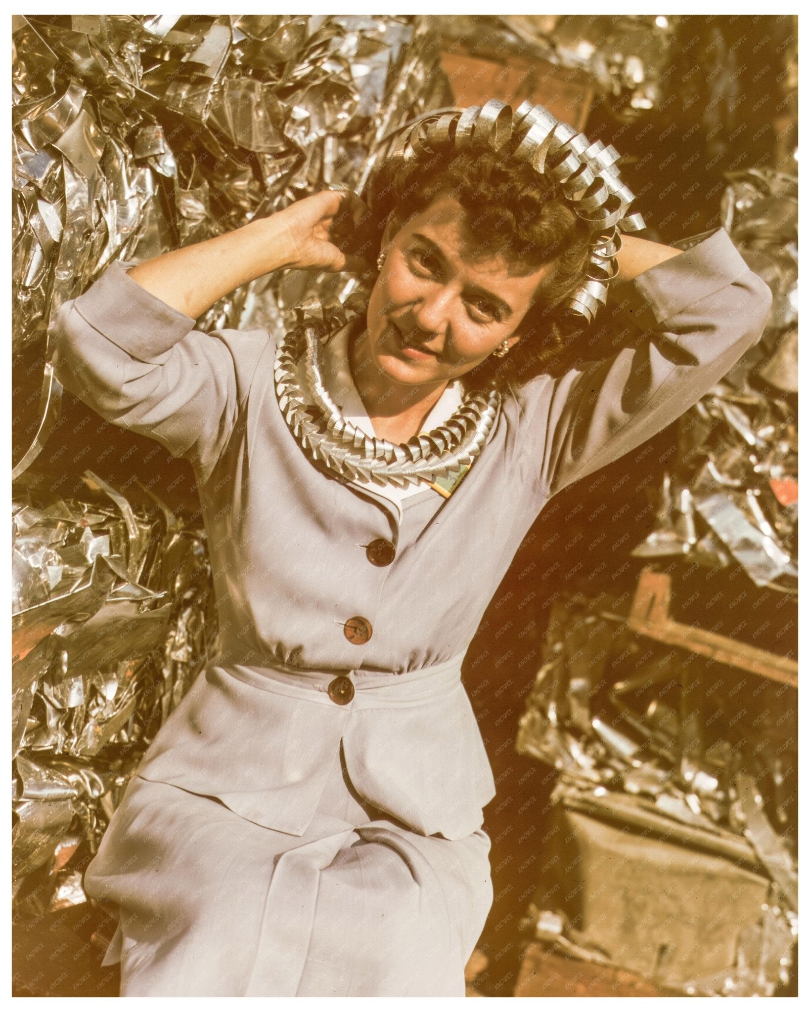 Annette del Sur Promoting Salvage Campaign at Douglas Aircraft Company 1942 - Available at KNOWOL