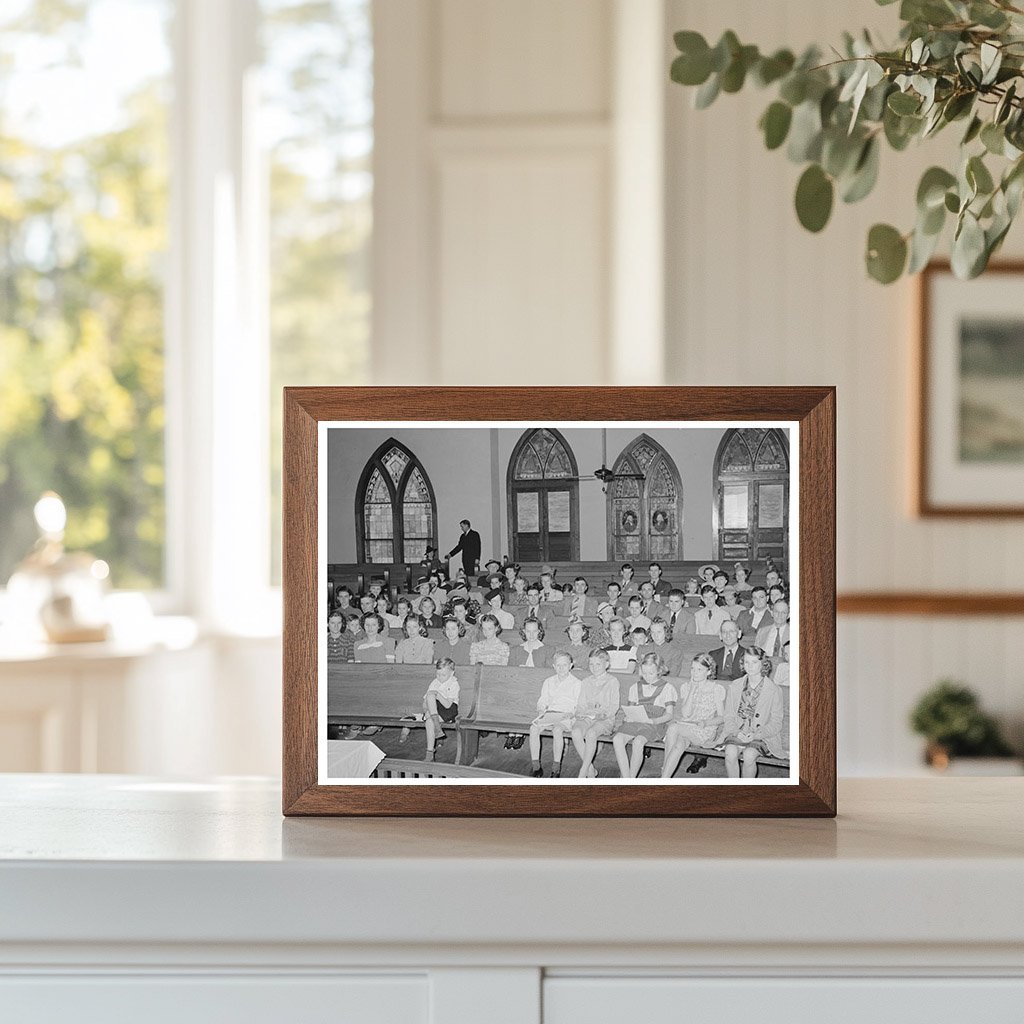 April 1939 Church Congregation in San Augustine Texas - Available at KNOWOL