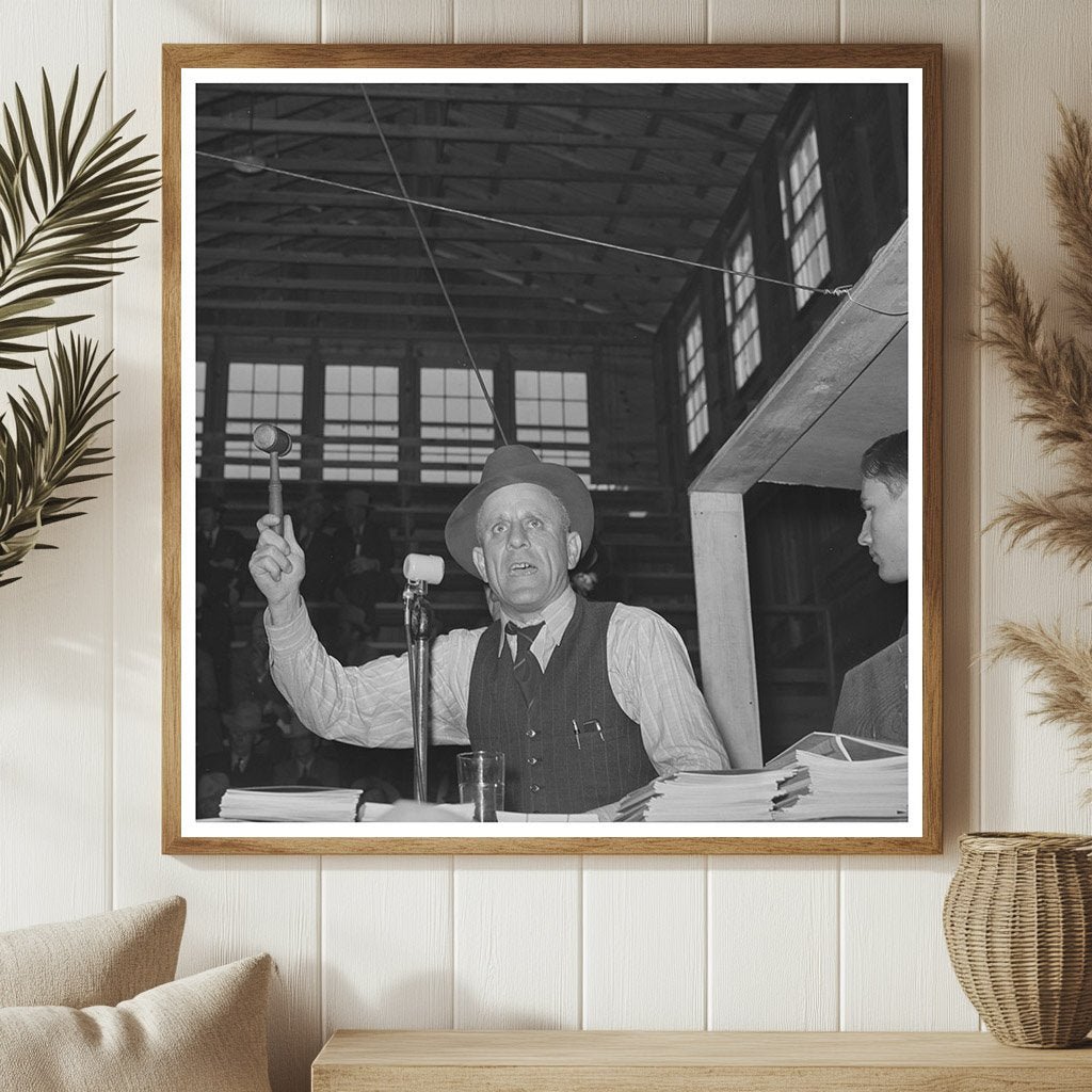 Auctioneer at San Angelo Fat Stock Show March 1940 - Available at KNOWOL