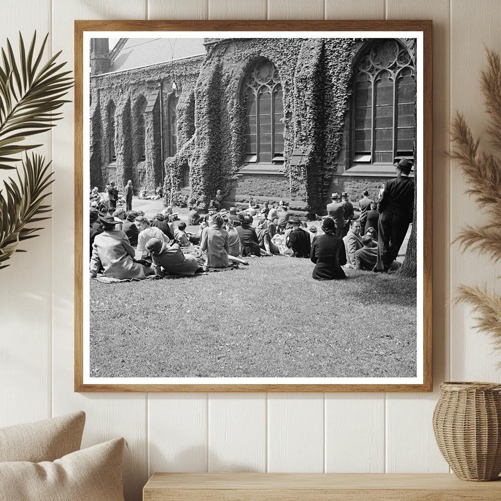 Bach Festival Attendees at Packer Memorial Chapel 1944 - Available at KNOWOL