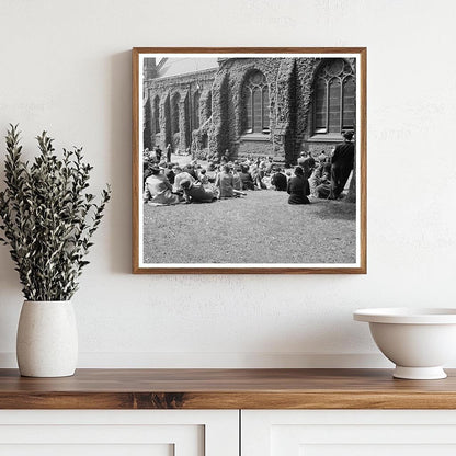 Bach Festival Attendees at Packer Memorial Chapel 1944 - Available at KNOWOL