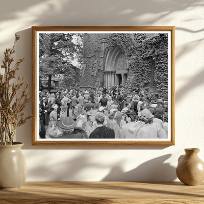 Bach Festival Crowds at Packer Memorial Chapel 1944 - Available at KNOWOL