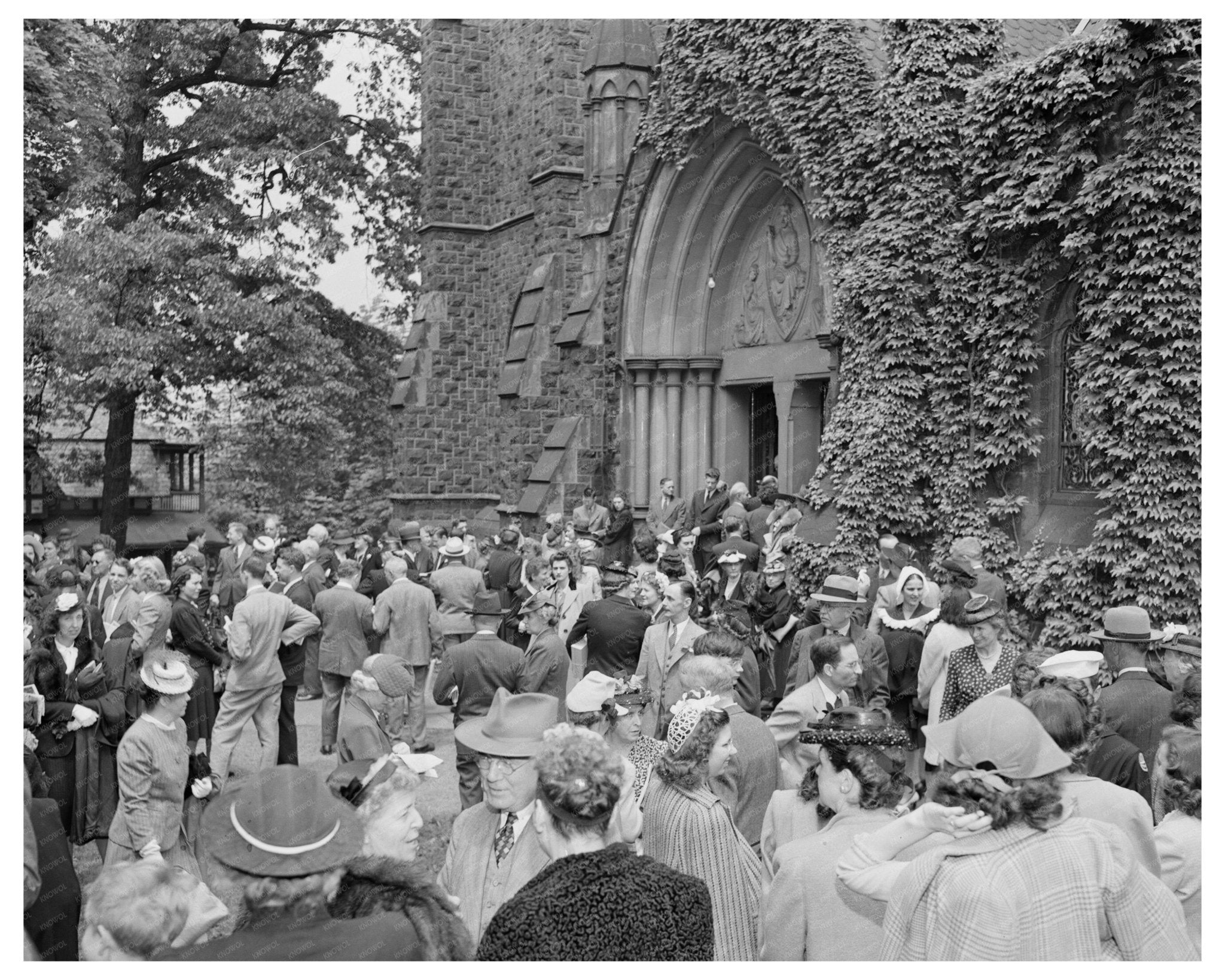 Bach Festival Crowds at Packer Memorial Chapel 1944 - Available at KNOWOL