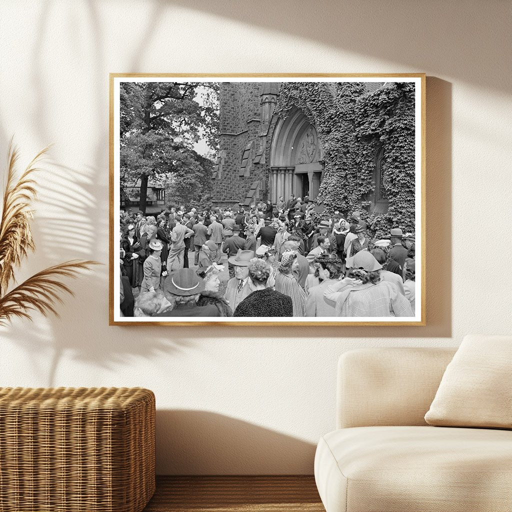 Bach Festival Crowds at Packer Memorial Chapel 1944 - Available at KNOWOL