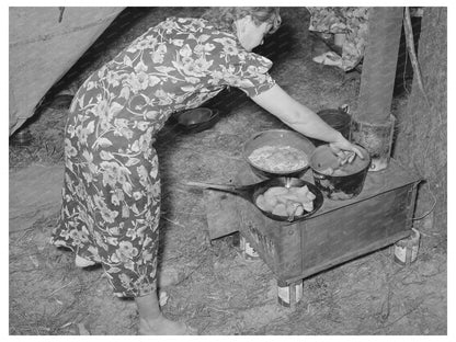 Berry Picker Preparing Dinner in Hammond Louisiana 1939 - Available at KNOWOL