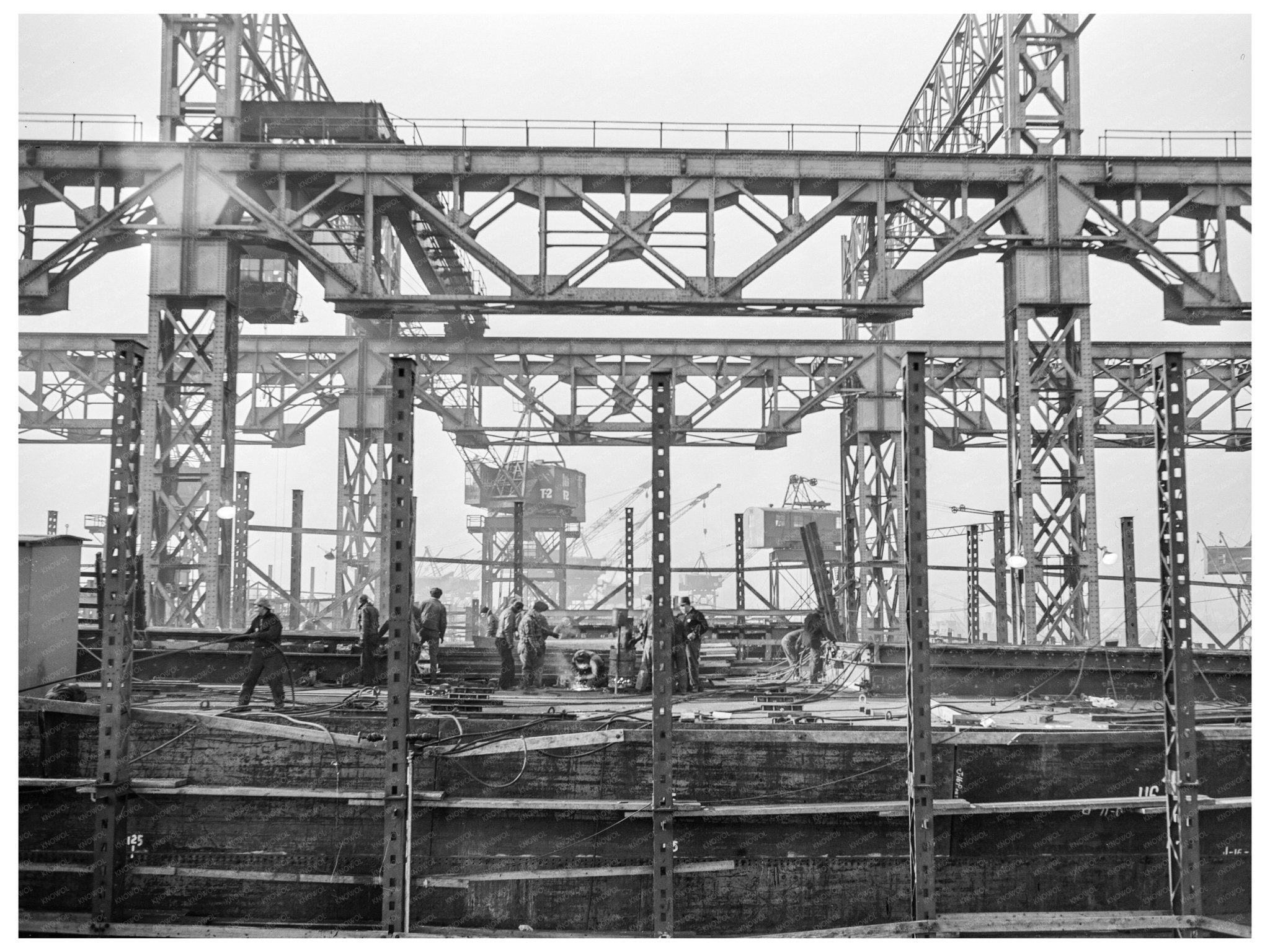 Bethlehem - Fairfield Shipyards Baltimore 1944 Photo - Available at KNOWOL