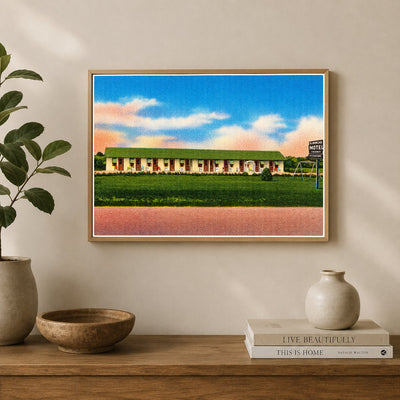 Keokuk, IA: El Rancho Motel, located 1 1/2 miles north of Keokuk, Iowa, on Highway 61-218