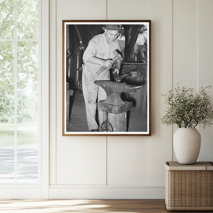 Blacksmith Crafts Knife for Farm Tool Abbeville 1938 - Available at KNOWOL