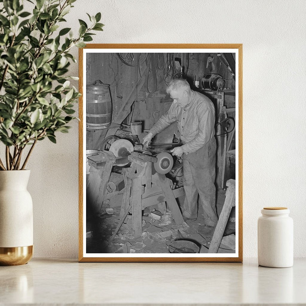 Blacksmith Shop in Marshall Texas 1939 - Available at KNOWOL