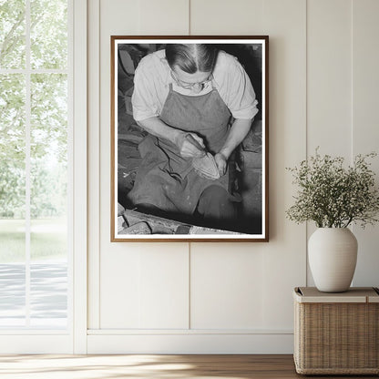 Boot Shop Craftsmanship in Alpine Texas May 1939 - Available at KNOWOL