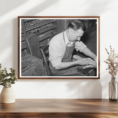 Bootmaker Fitting Last and Sole in Alpine Texas 1939 - Available at KNOWOL
