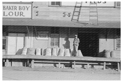 Brownwood Texas Feed Store November 1939 Historical Image - Available at KNOWOL