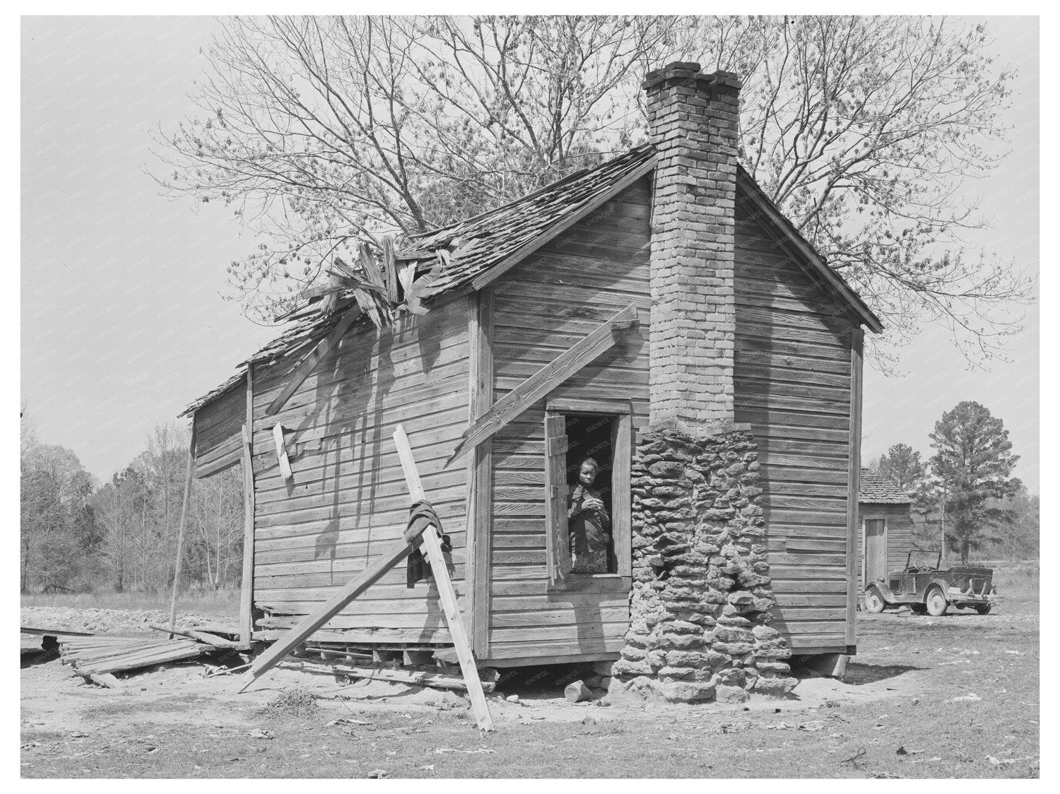 Cabin in Jefferson Texas April 1939 Rural Life Image - Available at KNOWOL